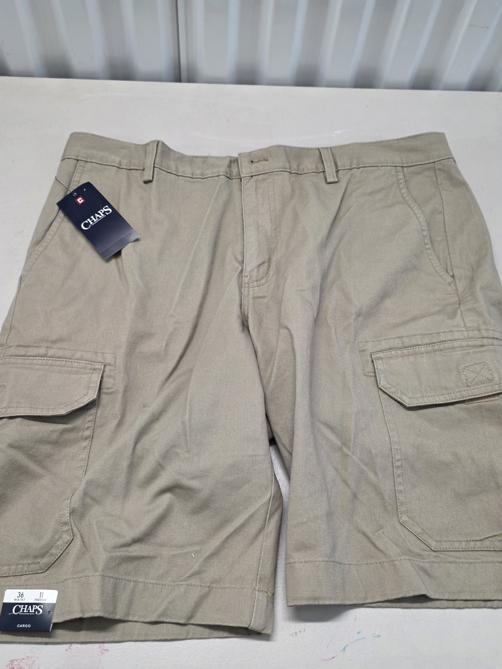 Chaps Cargo Shorts Men’s Size 36x11 NWT